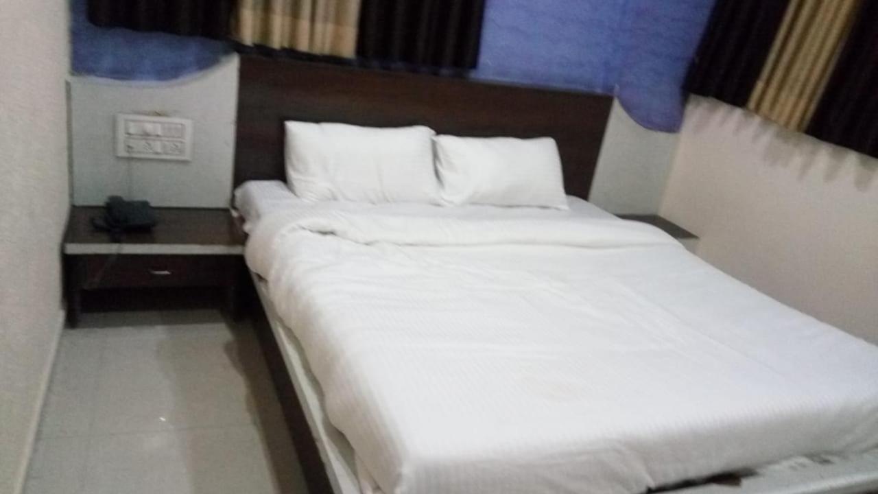 Hotel Swell 아흐메다바드 외부 사진